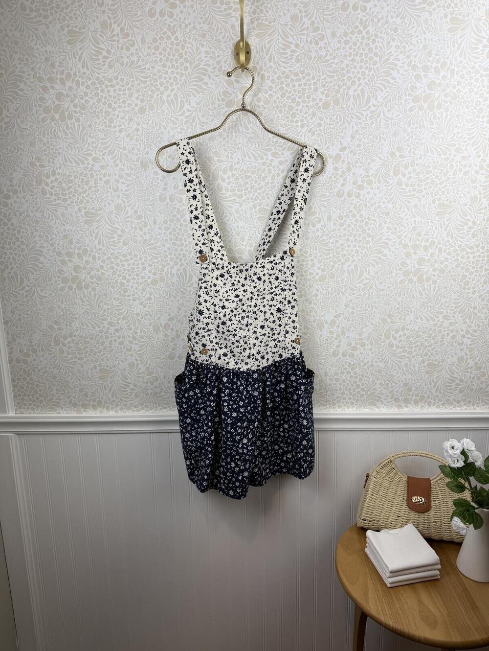 Free People Navy and White Palm Bay Printed 3" Shortails - Size - Small - NWOT - Picture 3 of 9